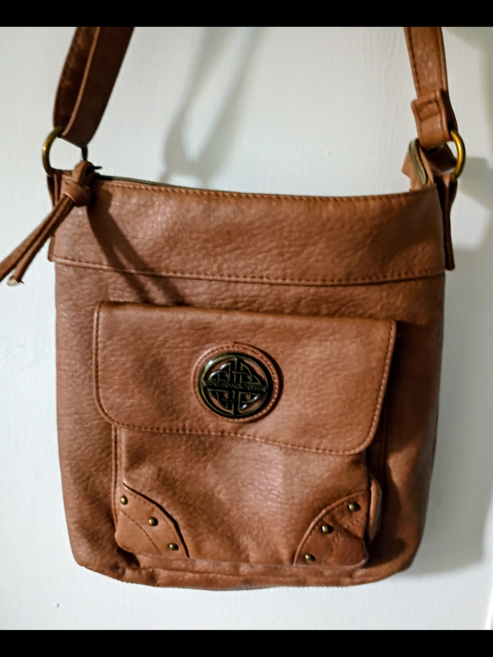 Stone Mountain Accessories Tan Brown Crossbody Bag with Decorative 10x10 Inches